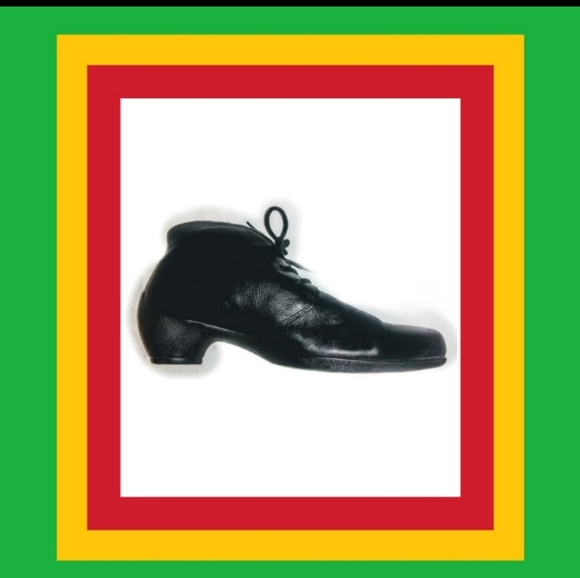 Eccos Shoes - ECCOS OF COMFORT